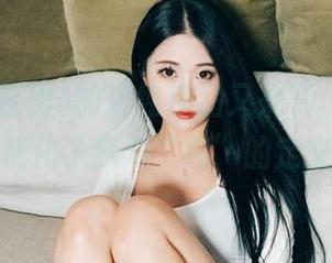 Bomi(普美)的清纯作品又来了，更新瞬间优化了我对“纯”的定义！