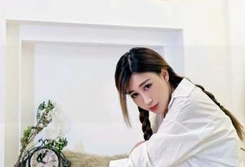 Feilin嗲囡囡 – 写真中的小秘密，陈雅漫VICKY和私拍的东北大单元剧