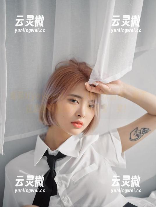 看完Hyoyeon(김효연)女神作品集，忍不住想给原图颁个‘最真实’奖！