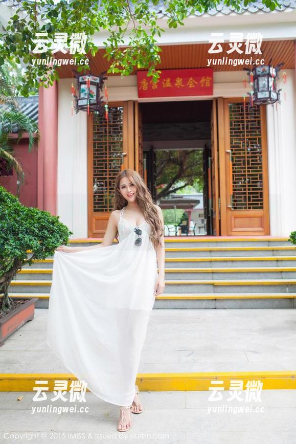 IMiss爱蜜社 - 小热巴连衣裙的写真，图片一眼就能刺痛我的眼。