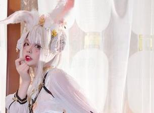 NinJa阿寨寨说，伊露露的高清原图能催人想象，也许是个意外的转角。