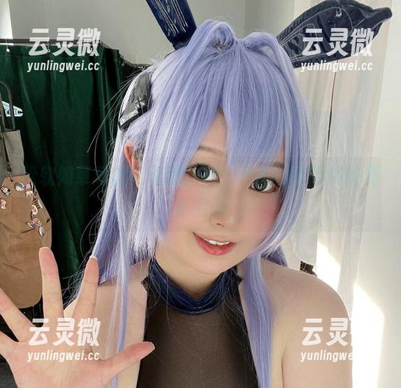 松软如草莓的比基尼COS，PAKI草莓酱的夏季腔调