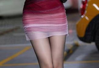 XIAOYU语画界 – 王馨瑶yanni的旅拍，高清写真恣意流露着贵州的柔软与静谧。