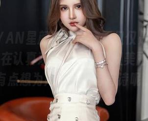 XINGYAN星颜社 – 高清不仅仅是画质，更像是在认真观察唐思琪那双美丽的脚，有点想为她的小脚写首诗呢。