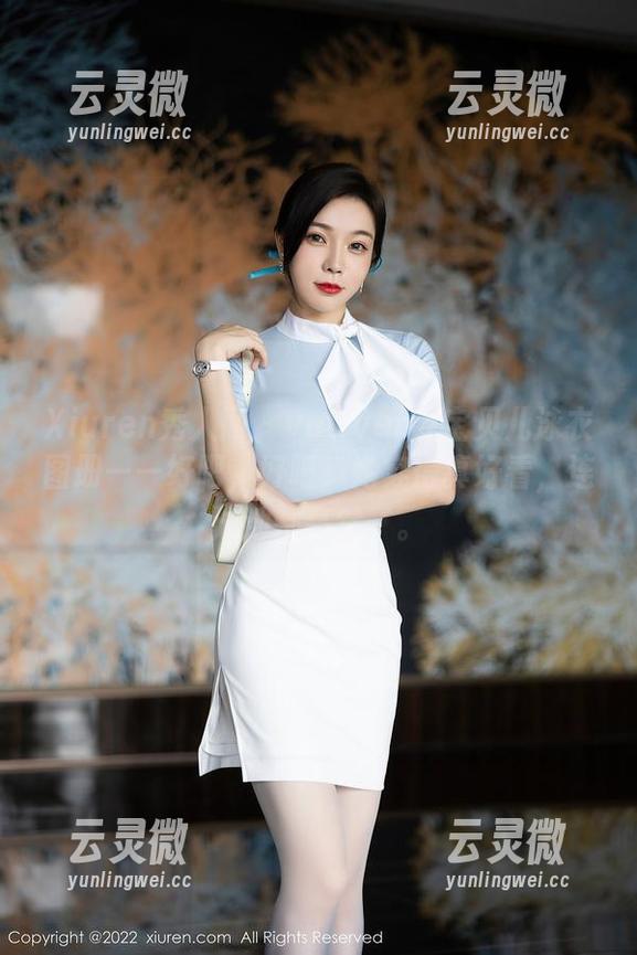 Xiuren秀人网 - vetiver嘉宝贝儿泳衣图册——好吧，好吧，她穿得真好看，连泳池都亮堂了。