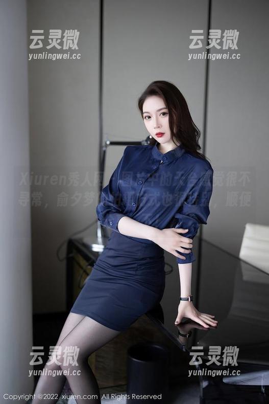 Xiuren秀人网 - 图片中的天台感觉很不寻常，俞夕梦的拍摄方式也很特别，顺便分享一下！