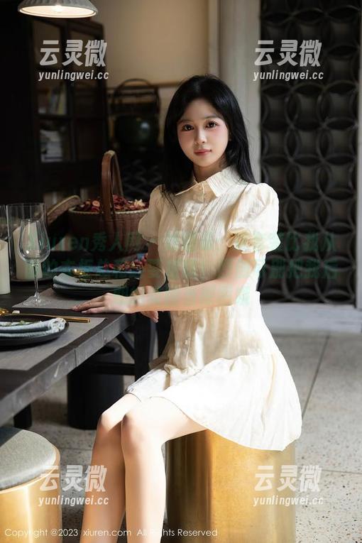 Xiuren秀人网-刘娅希 Xiuren秀人网 - 刘娅希:这套装比我从前的衣柜总和还要耀眼!原创可别把我后期的美图当原图哦