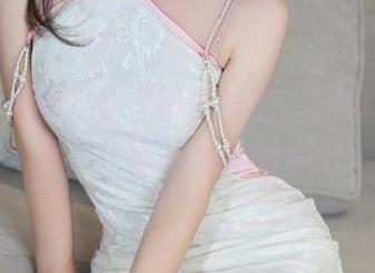 Xiuren秀人网 – 初梦瑶的“眼镜”写真集，分享给追梦的你们