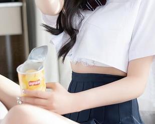 Xiuren秀人网 – 比你还要放松的叶佳颐，最新瑜伽图库里好像藏了一点儿什么？