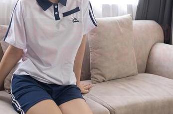Xiuren秀人网 – 在线！唐安琪的套装合集，似乎每一套都带着一点自己的小情绪呢。