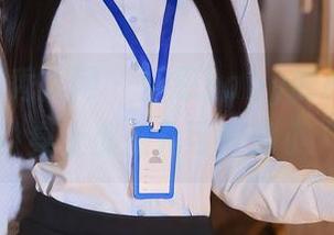 Xiuren秀人网 – 智恩baby的校园最新视觉：课桌上那点儿可爱的小“缺点”