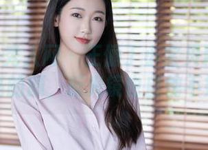 Xiuren秀人网 – 王俪丁小宝贝精选：油亮的颜，反光镜也自愧不如