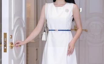 Xiuren秀人网 – 女仆合集：甜白酱在这里肆意流露的俏皮，让人心痒难耐