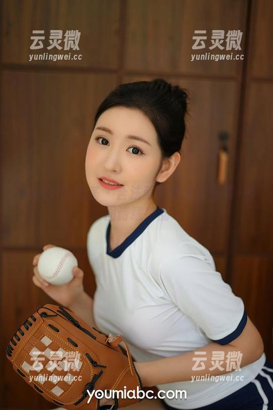 YouMi尤蜜荟 - 合法萝莉的天台写照–原图诗意捣乱