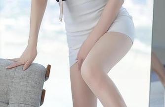 YouMi尤蜜荟 – 周思乔的无圣光写真，裸足究竟有几分气馁？