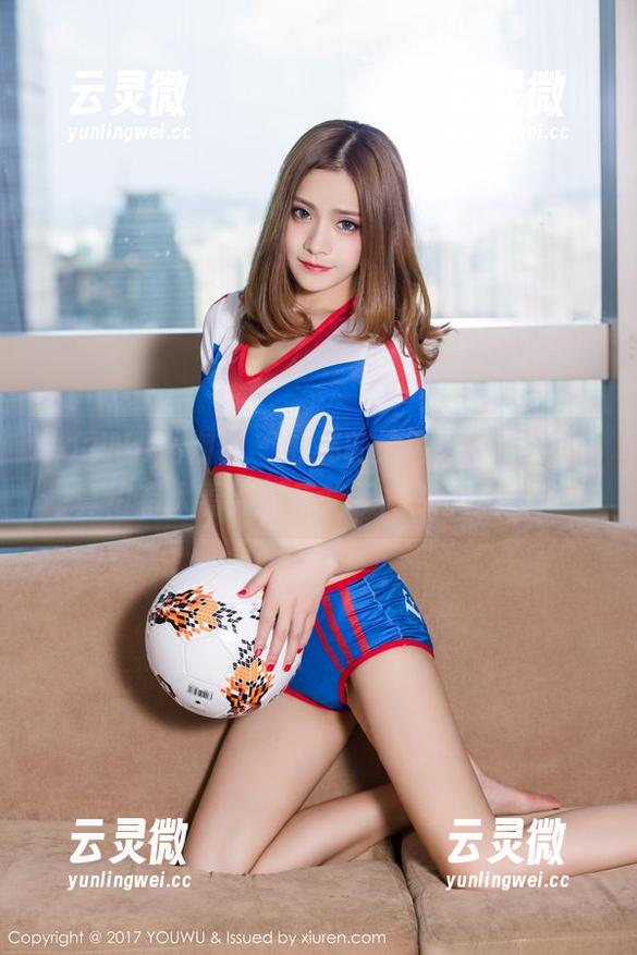 YouWu尤物馆-婕西儿jessie YouWu尤物馆 - 油亮的婕西儿jessie,真怕有人看到最后吃手指头的原图!