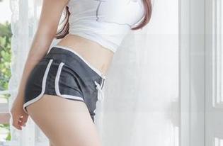 Zzyuri黑丝合集，在线分享一些不太拿得出手的日常？