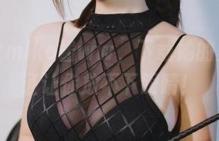 圣诞魔女miko酱ww，下载她的美照，保证让你放不下眼睛！