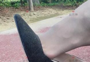 微密圈 – 让人想雾霭朦胧的睡衣合集-丝月神写真，正当时的“宅”日记