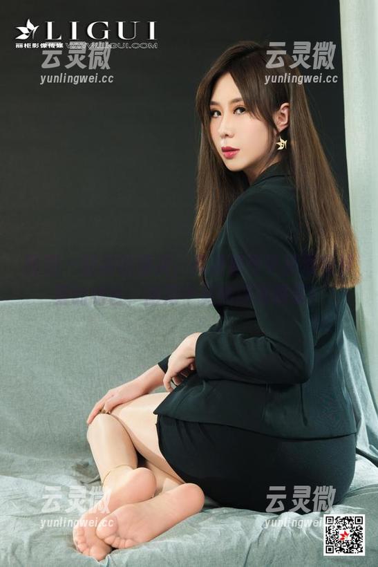 丽柜 - 甜甜的修女，高清套图中浪漫与神圣的结合，脑海中竟然浮现香蕉！