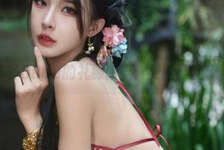 余多多Dudu的礼服新篇：更新不止于表面