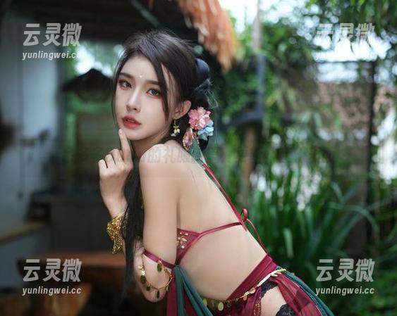 余多多Dudu的礼服新篇：更新不止于表面