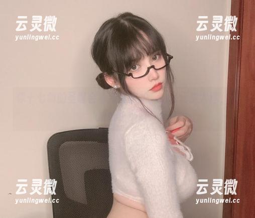 你十七鸽的圣诞合集新鲜出炉，cos元素太迷，快捂好小心脏！