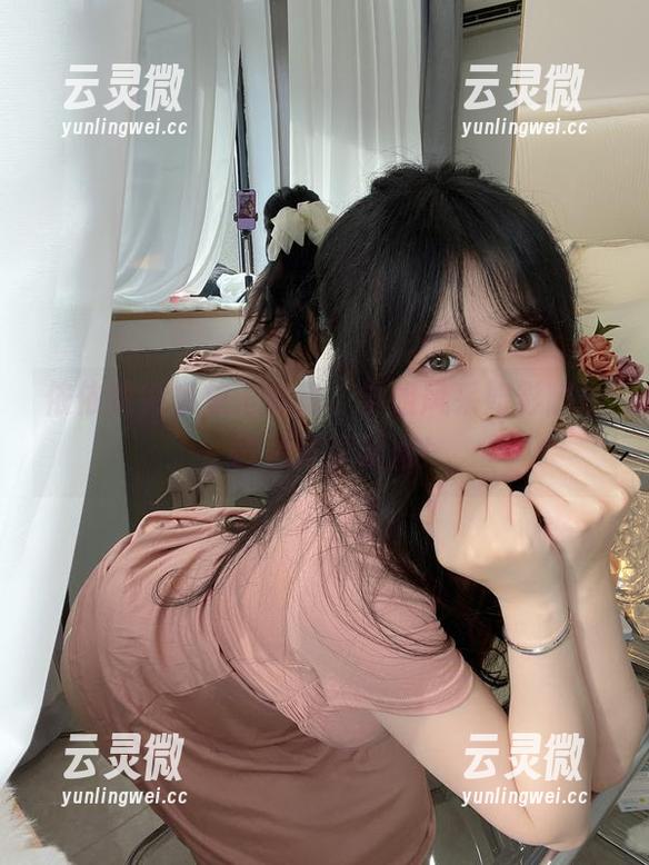 依依超级懒放飞自我，学姐风采如影随形，图片分享时间！