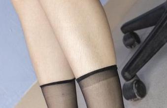 南国足艺 – 别眨眼：红姐的美脚在线，与鞋子的逃跑计划！