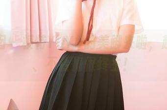 嗲囡囡 – 模特YOYO的美脚来啦，超高清、不看悔恨终生！