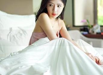 嗲囡囡 – 认真看陈媚儿的和服写真，原图竟有种隐秘的优雅