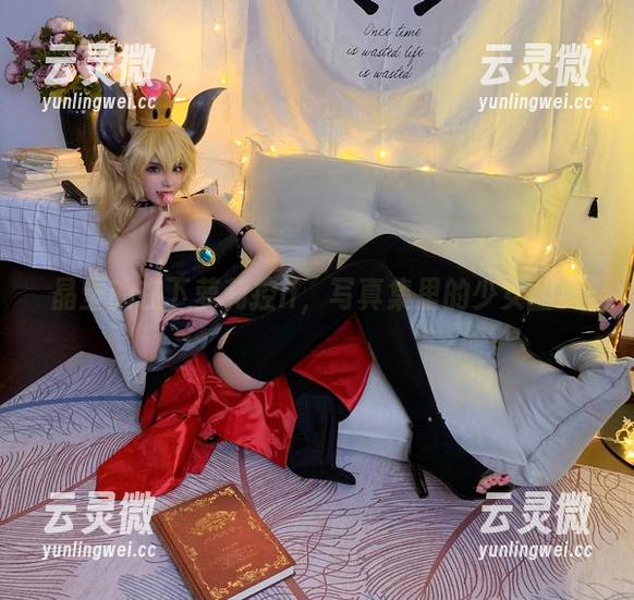 晶莹的在下萝莉控ii，写真集里的少女翻页