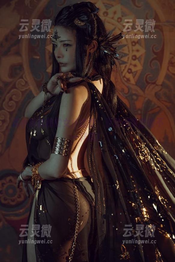 夏小秋秋秋的女仆造型，原图和你想的不一样哦！