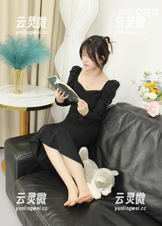 小众视觉 - 水手服载着小薯条的梦想，随便看看这个写真图集吧，反正没事做。