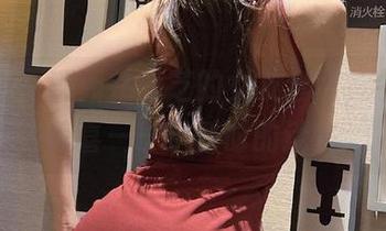 微密圈 – 翻阅徐莉芝的女友套图，今日份的惊喜——小暂时的迷失。