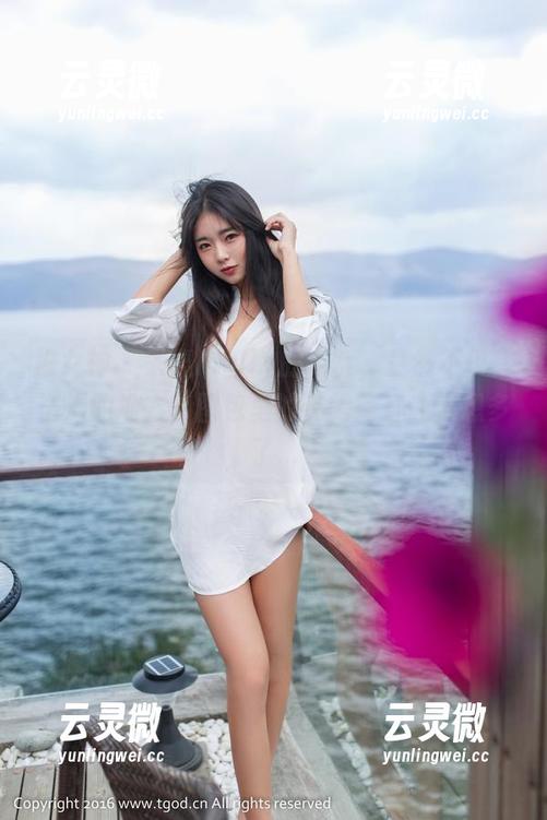 推女神 - 朱赢Molly的浴缸，竟然不仅是洗澡的地方，图包里的姿势简直让人想多了...