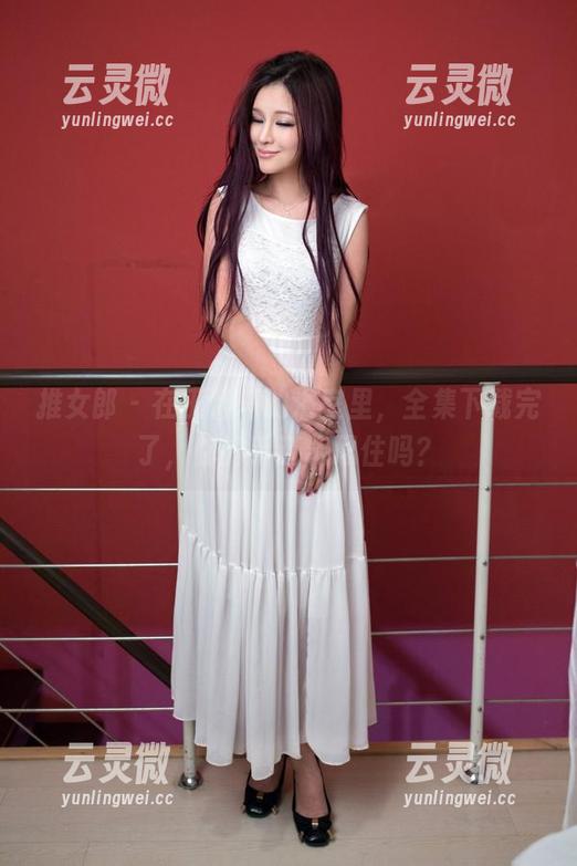 推女郎-王馨瑶 推女郎 - 在王馨瑶的浴室里,全集下载完了,你的手还能忍住吗?