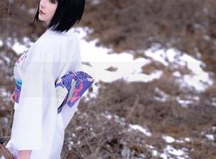 星之迟迟的全套秘籍：元气女仆包的娇俏气息