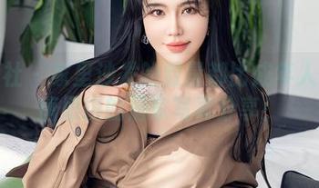 星颜社 – 家里沙发的数量都比成年人多？唐思琪的居家写真分享！