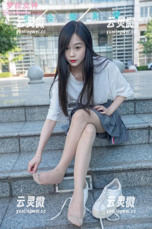 梦丝女神 - 雨晨的图库日记：小牛仔的裤子不是我穿过的，但丝好像很熟悉。