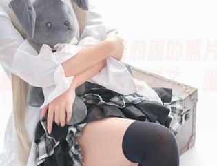 森萝财团 – 看小满穿着和服的照片，才发现我之前的衣柜实在太单调了，强烈反思中。