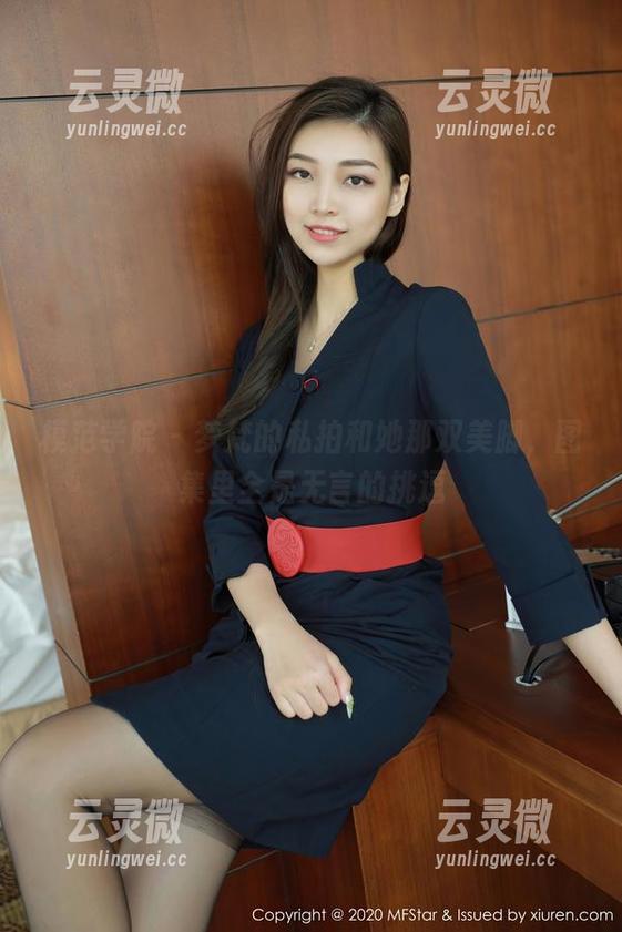 模范学院 - 梦梵的私拍和她那双美脚，图集里全是无言的挑逗