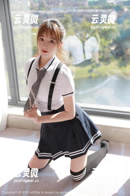 模范学院 - 温心怡合集：白衬衫向经典致敬，顺便给你点小惊艳
