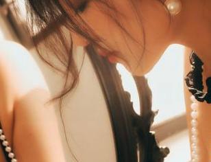 樱晚gigi的女仆套图，激发了我隐藏在内心深处的萌动，快来下载试试吧！