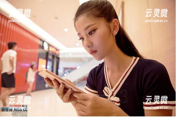 爱丝 - 当佳慧遇上这件礼服，才明白资源的真谛。