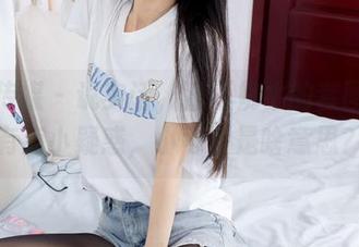 物恋传媒 – 说实话，猫耳奶牛的套图让我有点小疑惑，小可爱是啥意思？