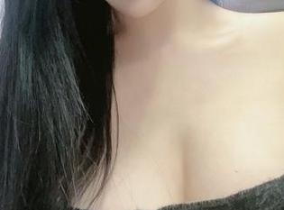 微密圈 – 在猪小七的私房女孩图集中，过于真实，以至于我想要把时间静止。