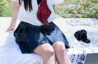 甜予摄影 – 胡桃和她的皮鞋，真是意外的搭配，快来下载美图！