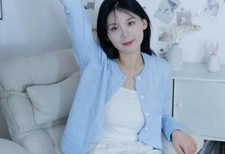 甜予摄影 – 齐齐的御姐写真合集，俘获你眼球的绝妙组合。