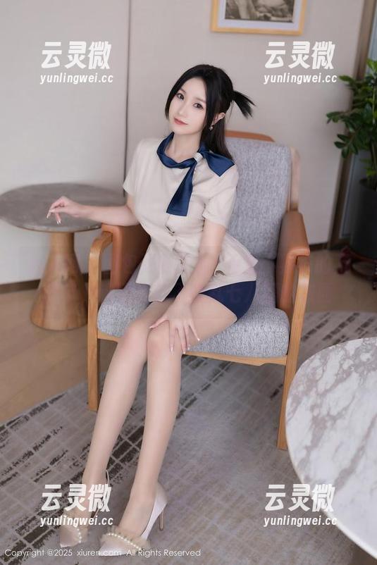 秀人网 - 图包更新来啦！e宝小野猫的万圣节，这回捣鼓了些乱七八糟的东西